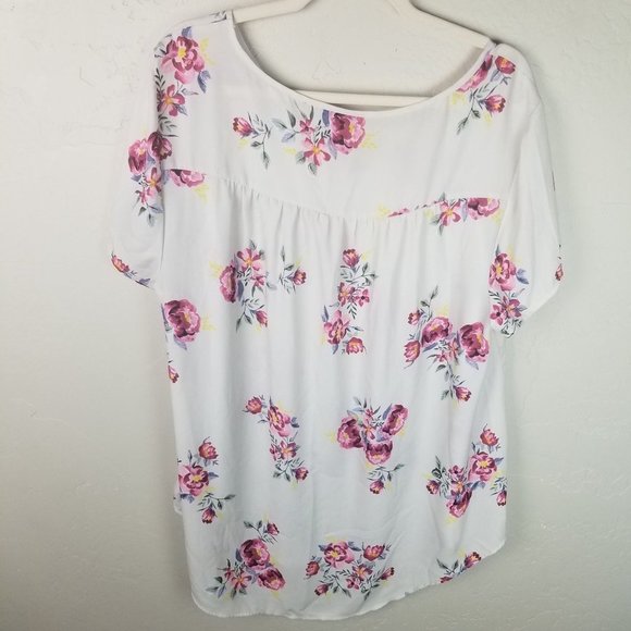 Torrid Women's Plus Size 1 Short Sleeve Cream Flor - Picture 5 of 7
